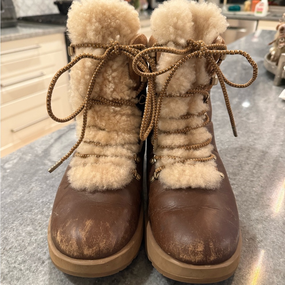 UGG | Lace Up Tan - Real Shearling/ Leather Boots
